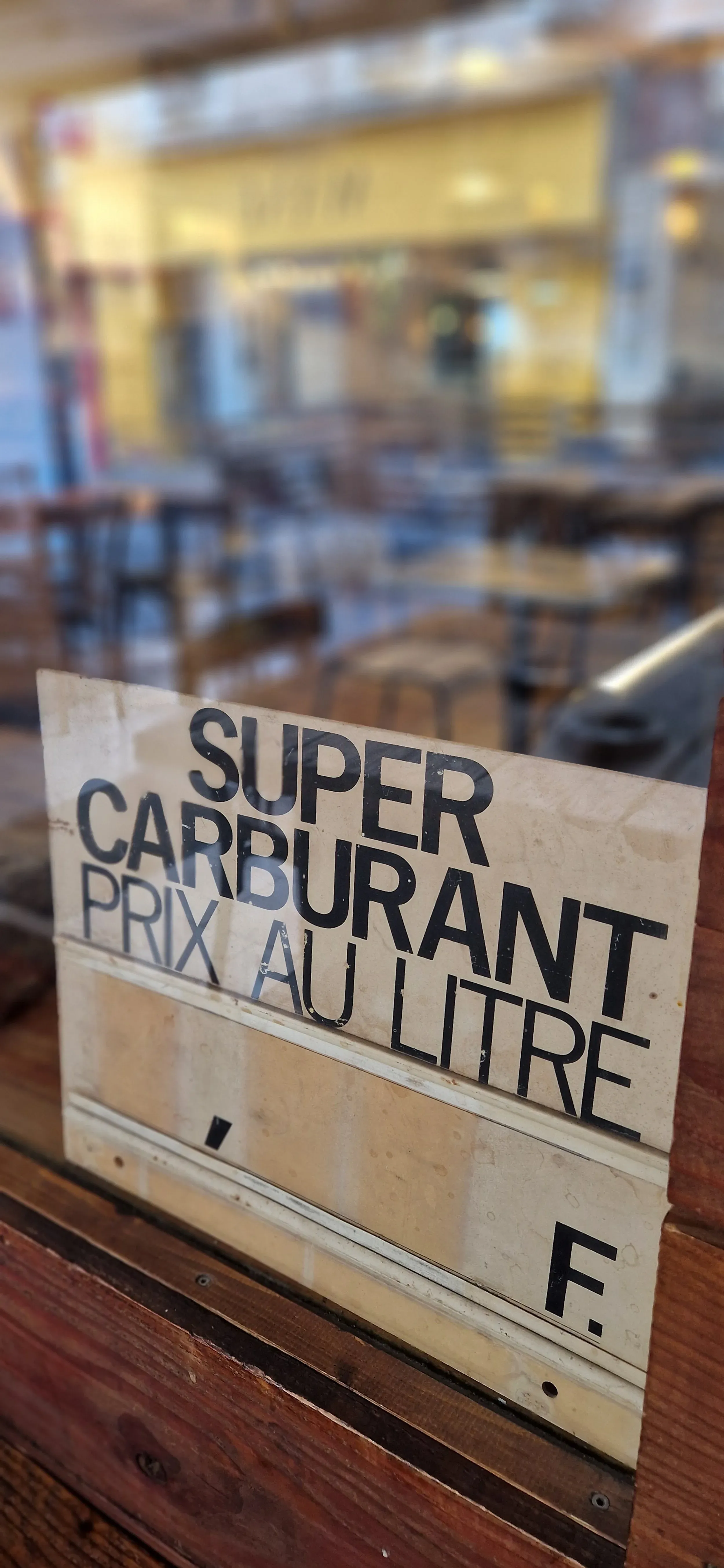 Champagne vs Pet’Nat’ : duel de bulles et d’attitudes !